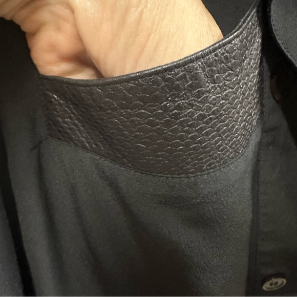 Silk Kenica Black with Textured Leather Accents 2 Pocket Long Sleeve Blouse 8 - Picture 7 of 12